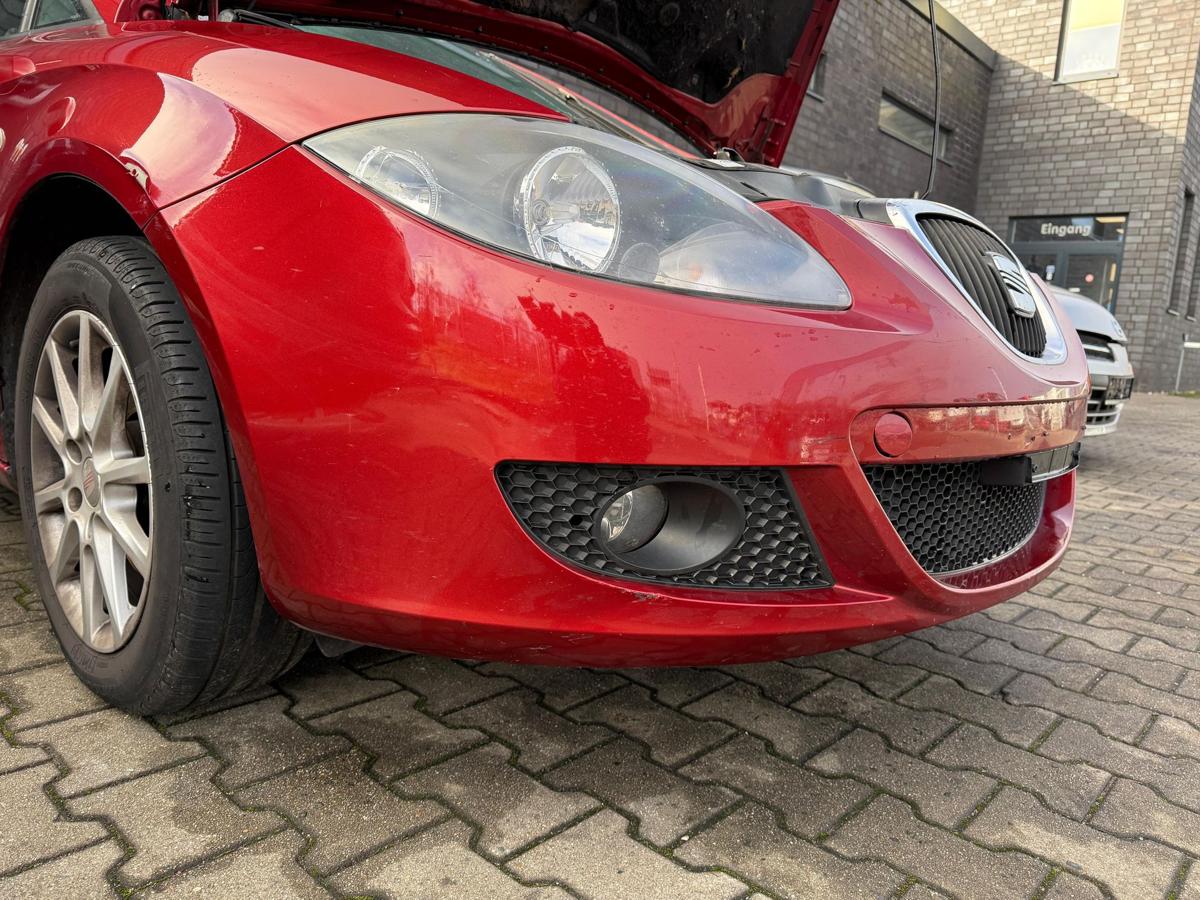 Seat Leon 1P original Sto&szlig;stange Sto&szlig;f&auml;nger vorn LS3X Rojo Rubi Vorfacelift BJ06